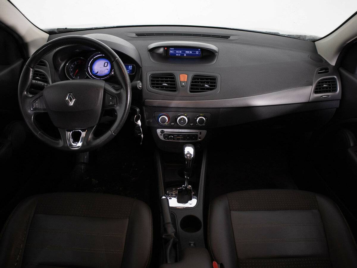Renault Fluence с пробегом — 2014 год. Фото: #6