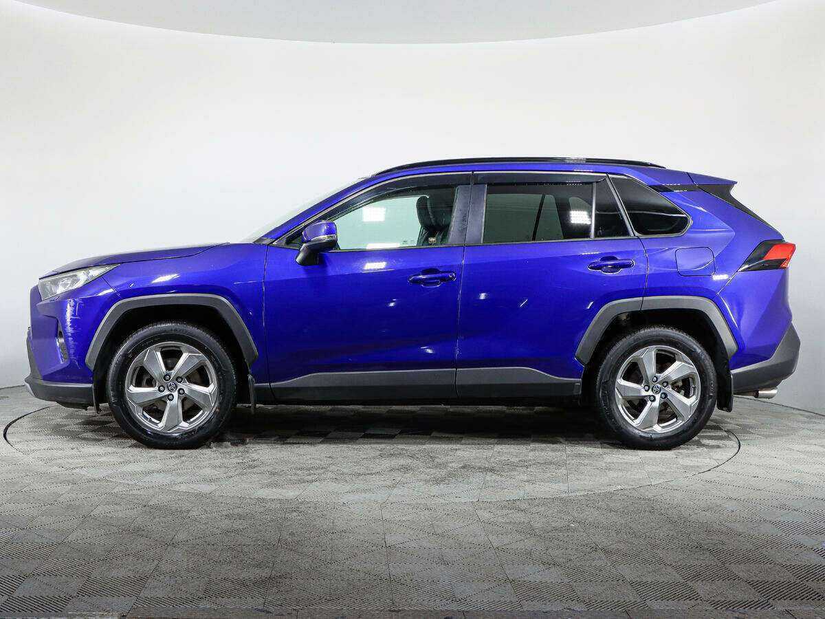 Toyota RAV4 с пробегом — 2021 год. Фото: #7