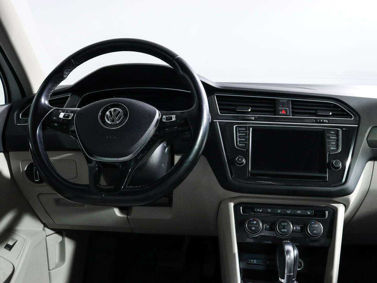 Volkswagen Tiguan с пробегом — 2017 год. Фото: #9