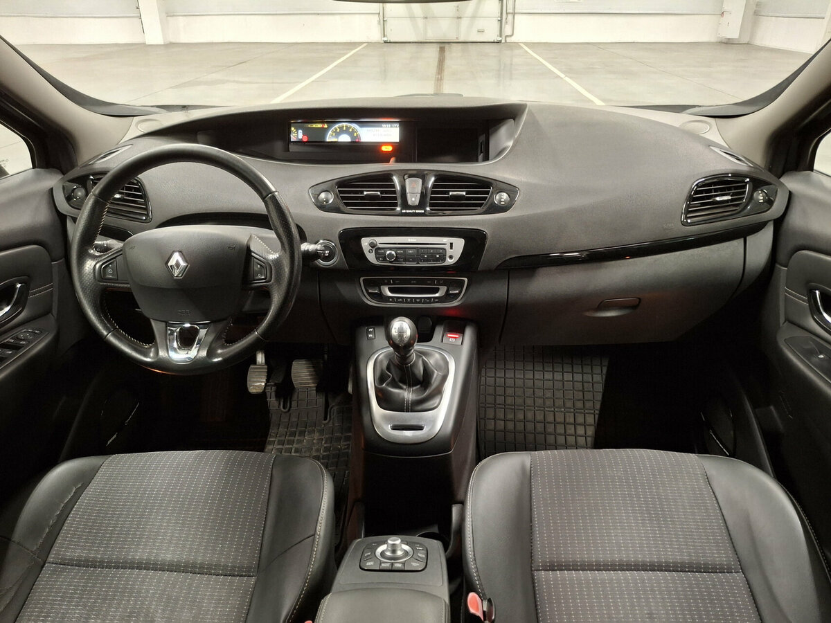Renault Scenic с пробегом — 2013 год. Фото: #13