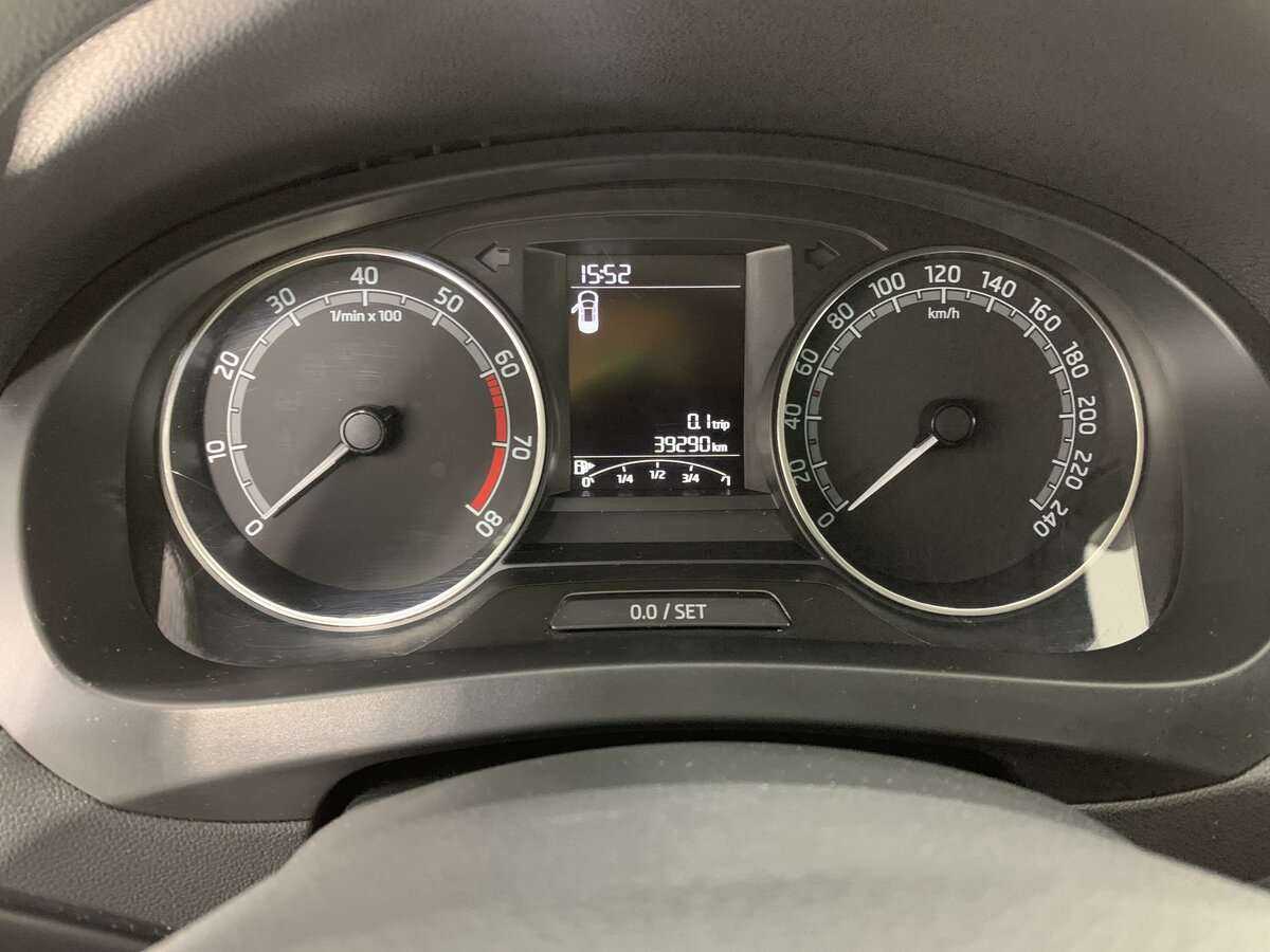 Skoda Rapid с пробегом — 2019 год. Фото: #9