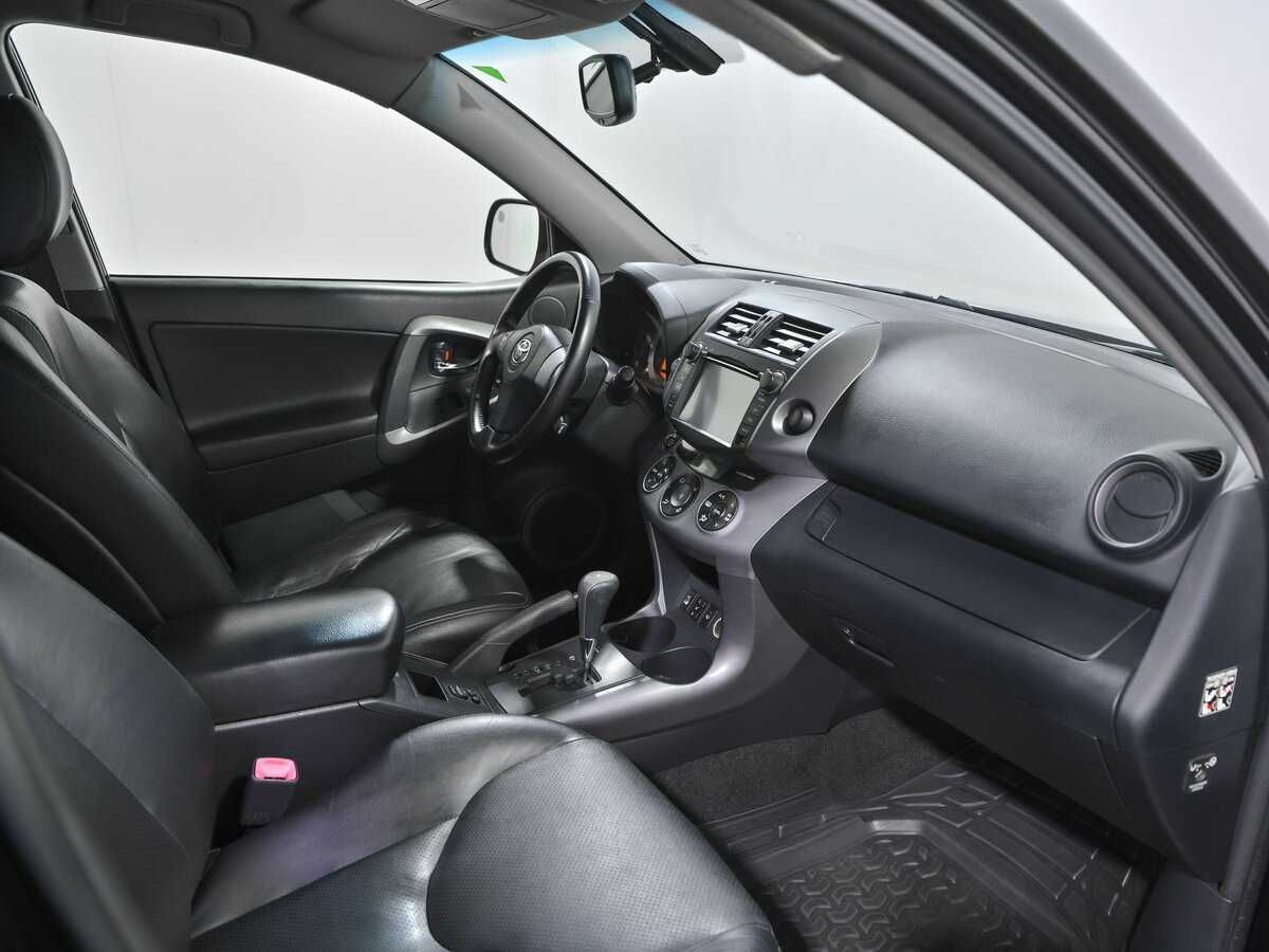 Toyota RAV4 с пробегом — 2008 год. Фото: #19
