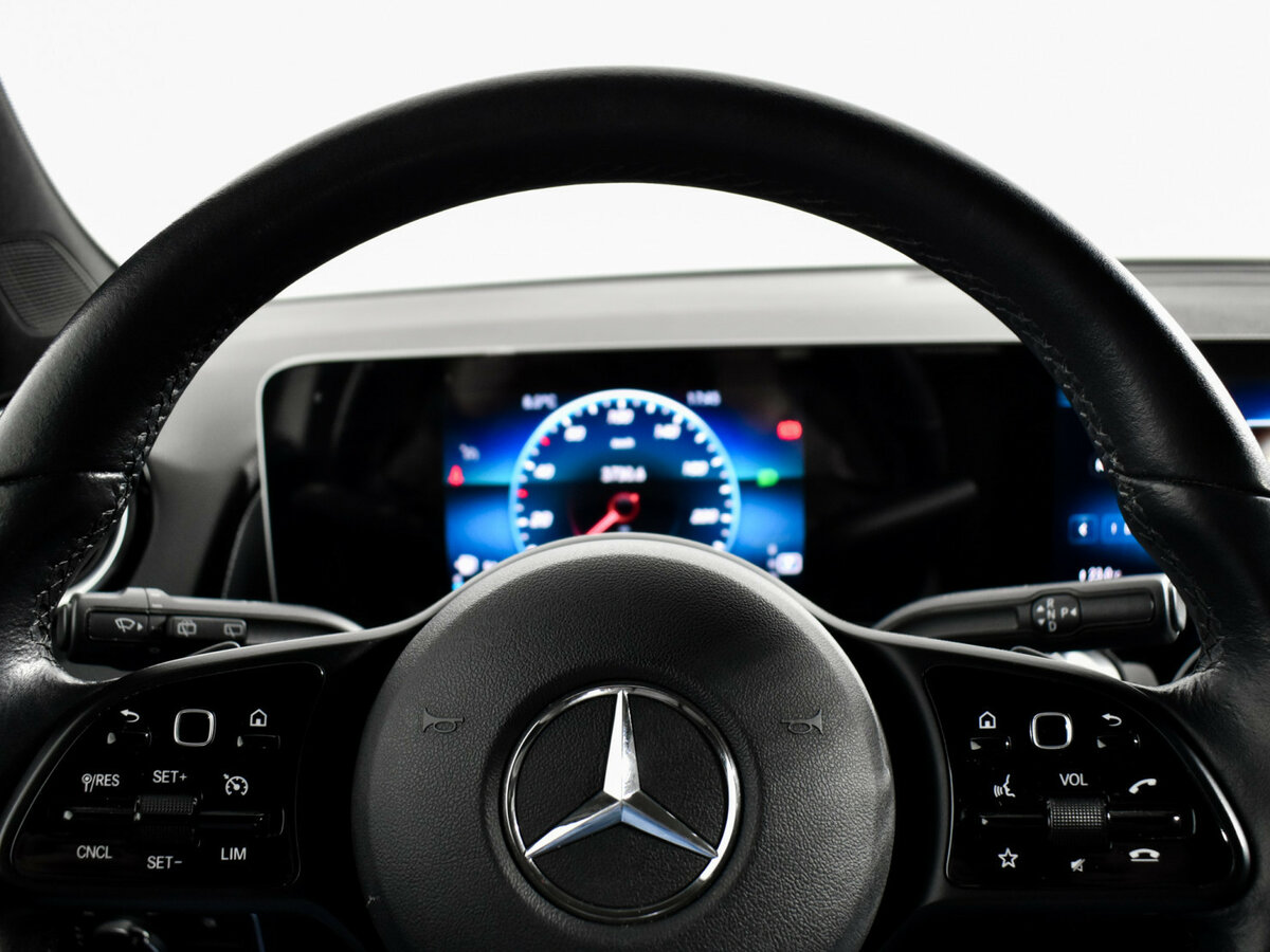 Mercedes-Benz GLB с пробегом — 2020 год. Фото: #14