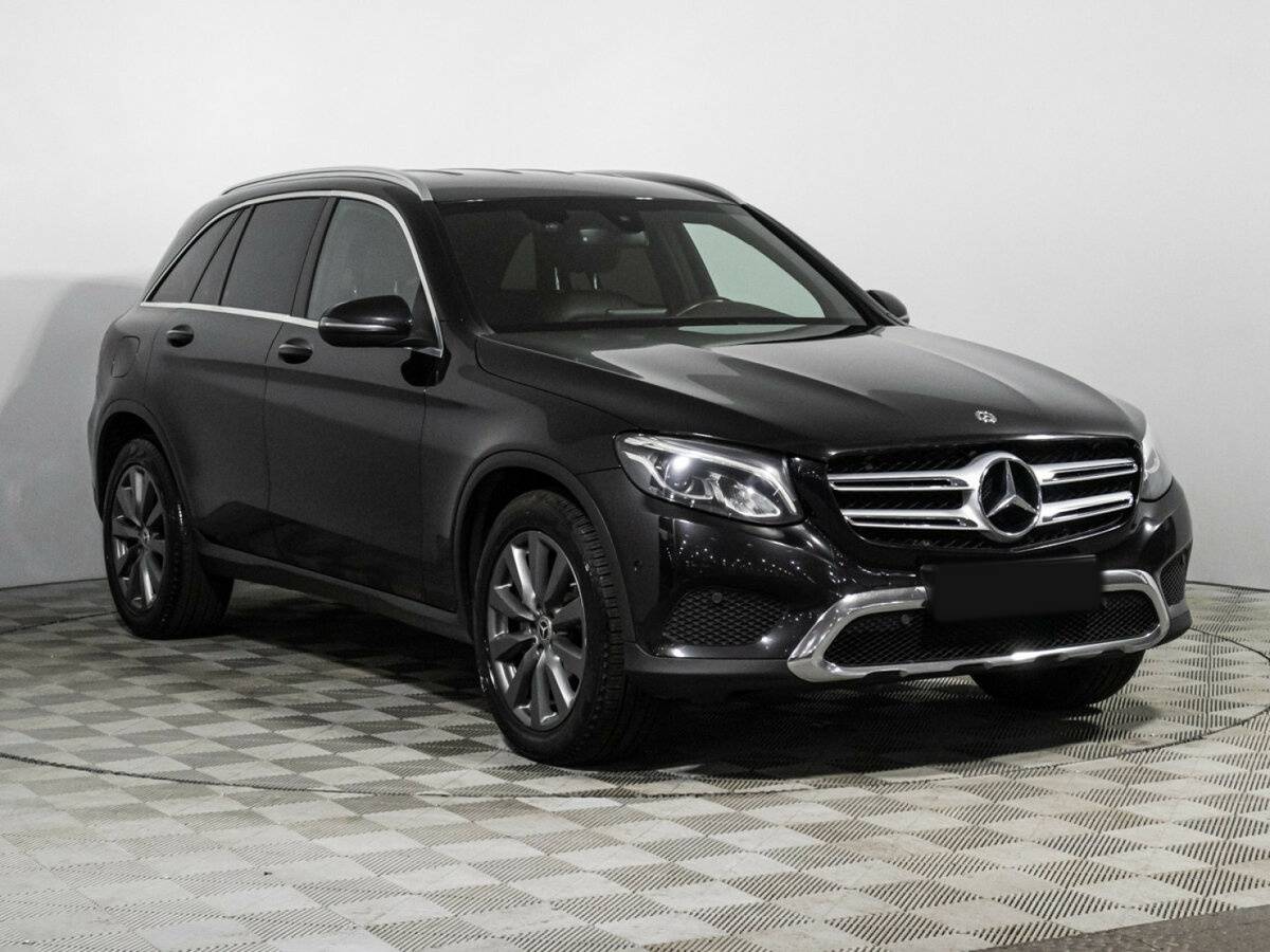 Mercedes-Benz GLC с пробегом — 2017 год. Фото: #2