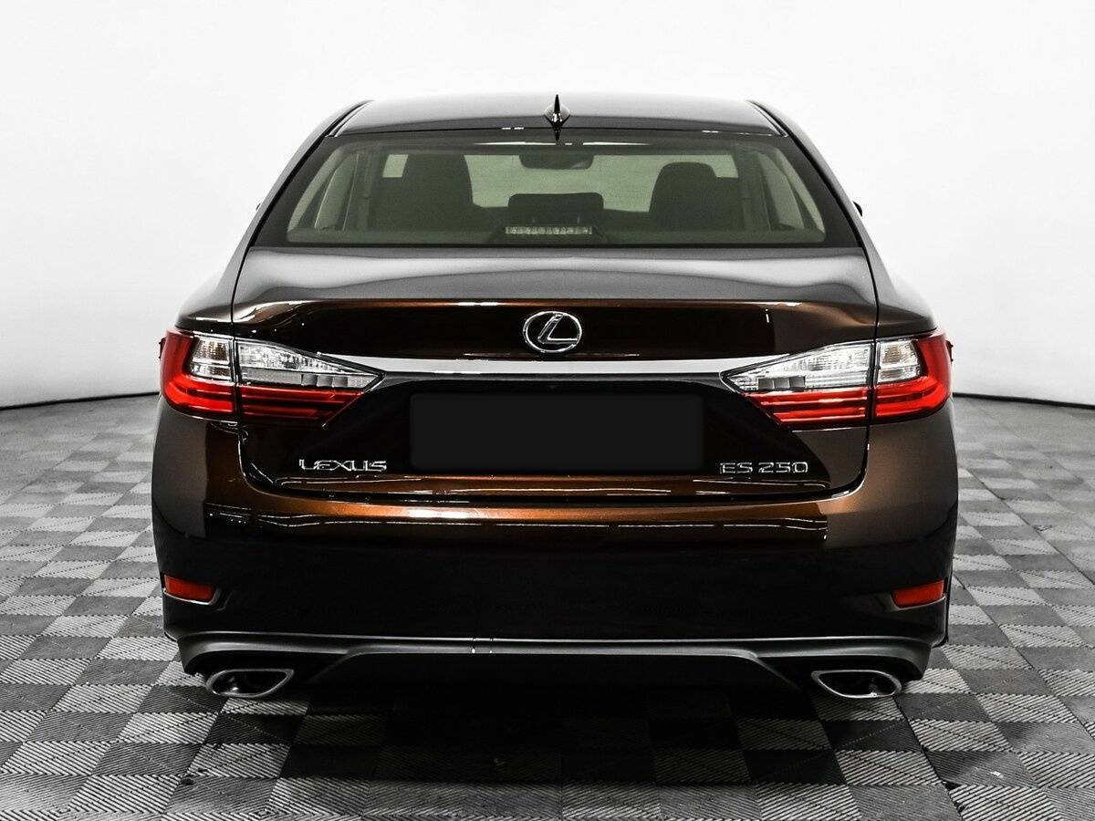 Lexus ES с пробегом — 2016 год. Фото: #5