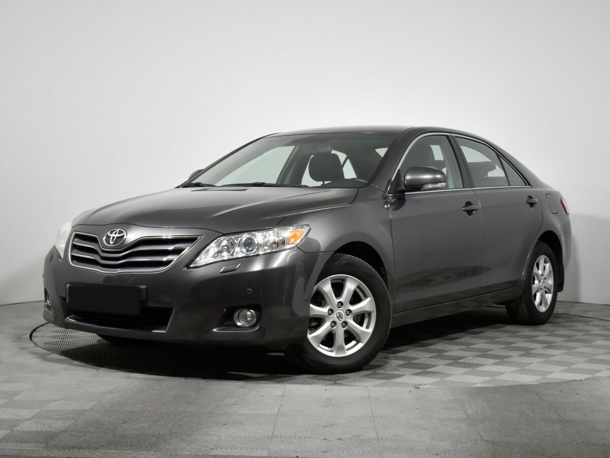 Toyota Camry с пробегом — 2010 год. Фото: #0