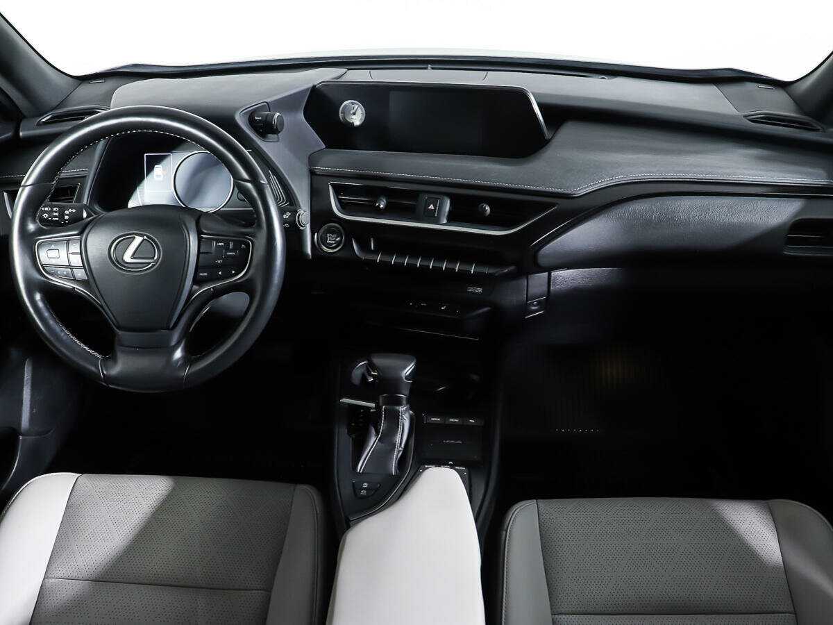 Lexus UX с пробегом — 2019 год. Фото: #9