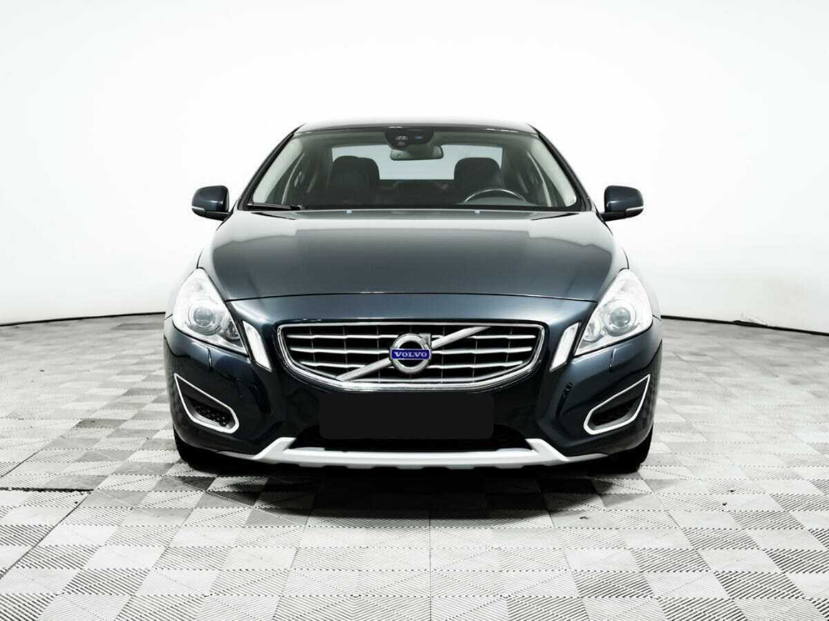Volvo S60 с пробегом — 2011 год. Фото: #1