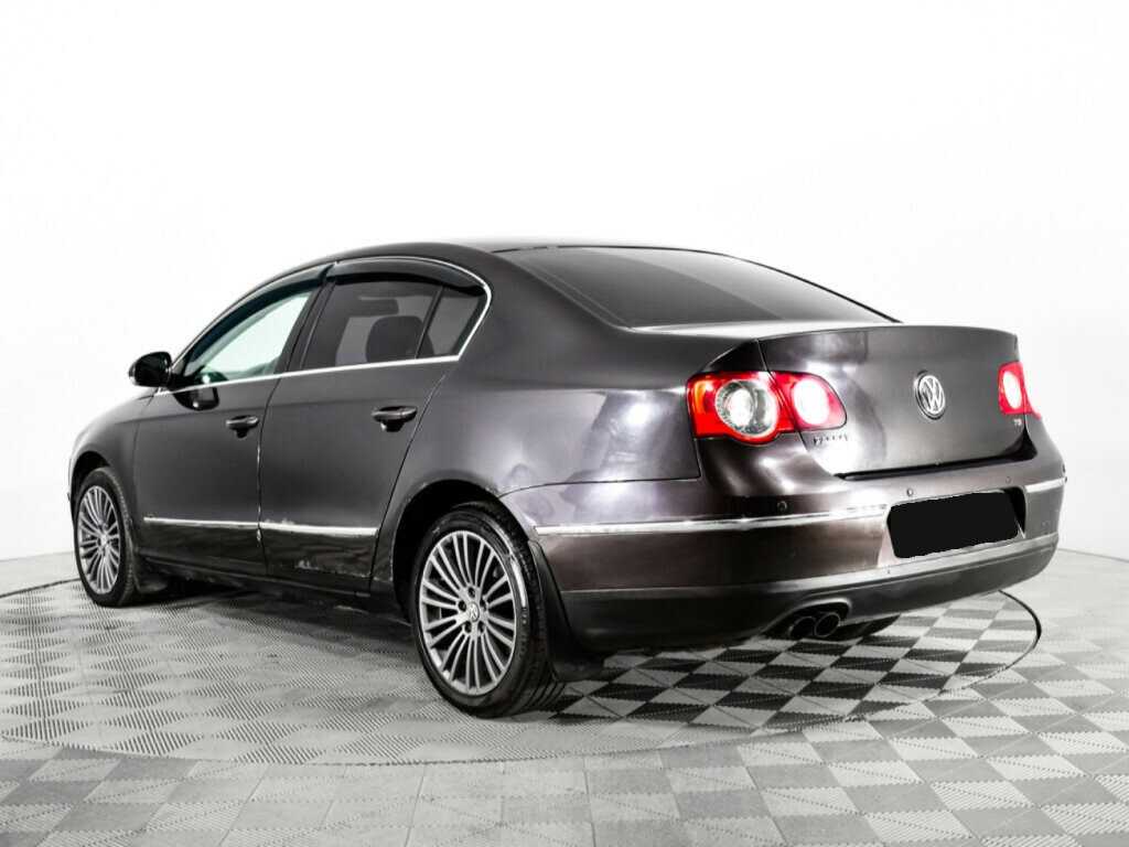 Volkswagen Passat с пробегом — 2010 год. Фото: #6