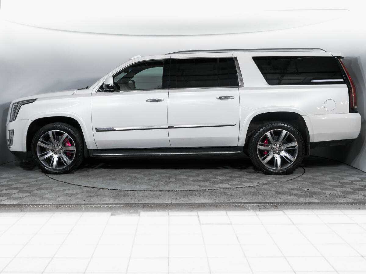 Cadillac Escalade с пробегом — 2015 год. Фото: #6