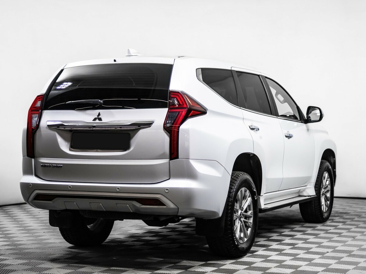 Mitsubishi Pajero Sport с пробегом — 2020 год. Фото: #3