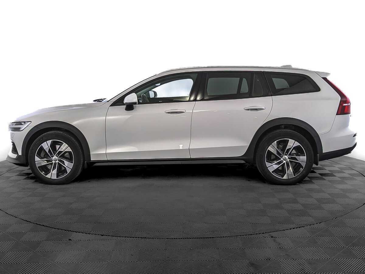 Volvo V60 Cross Country с пробегом — 2021 год. Фото: #7