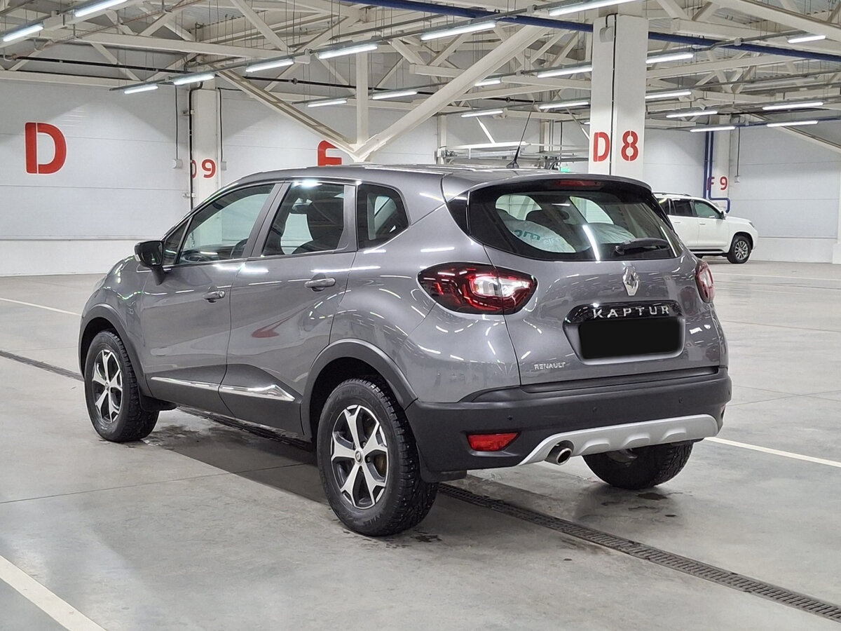 Renault Kaptur с пробегом — 2018 год. Фото: #6