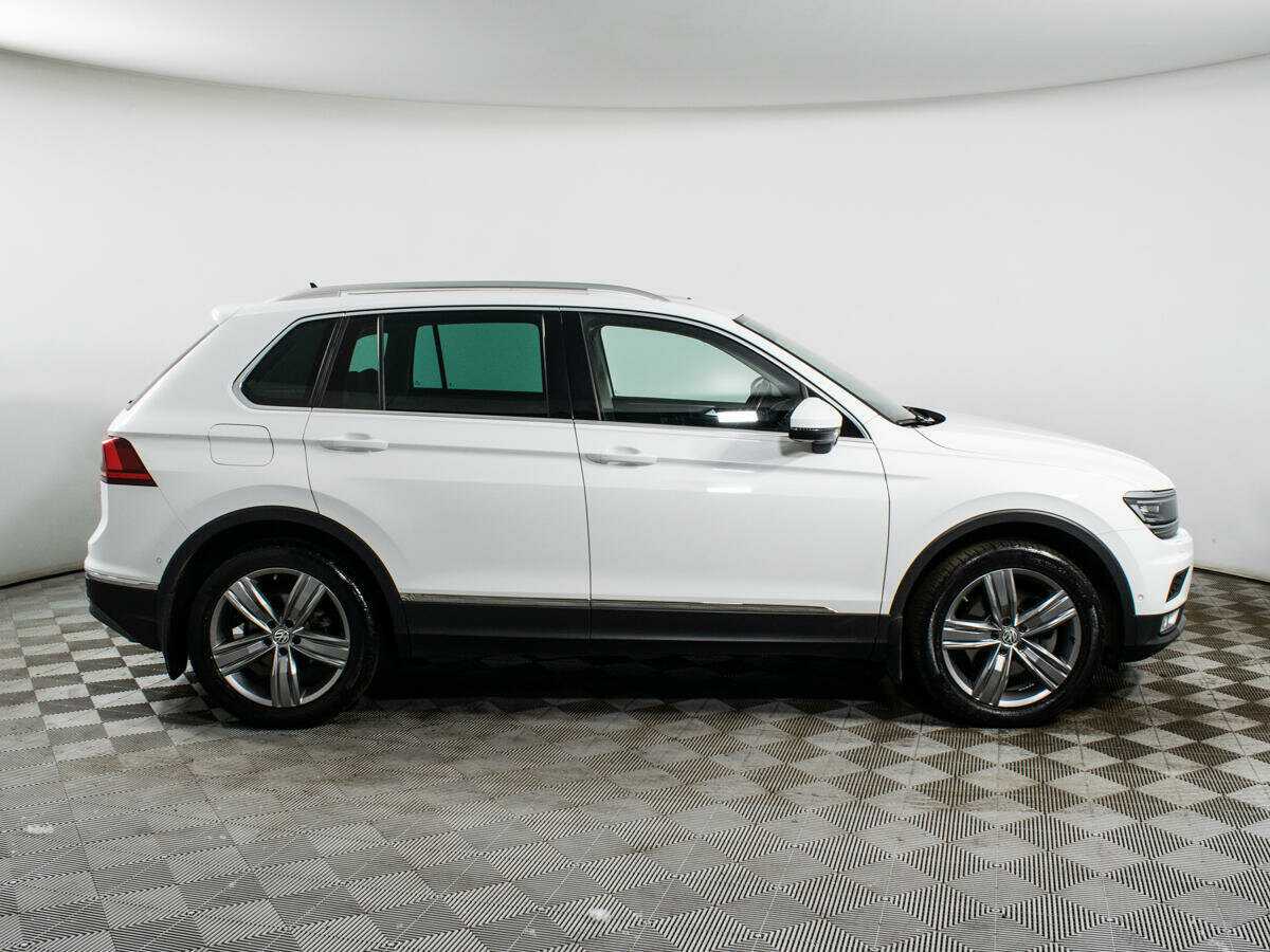 Volkswagen Tiguan с пробегом — 2017 год. Фото: #3
