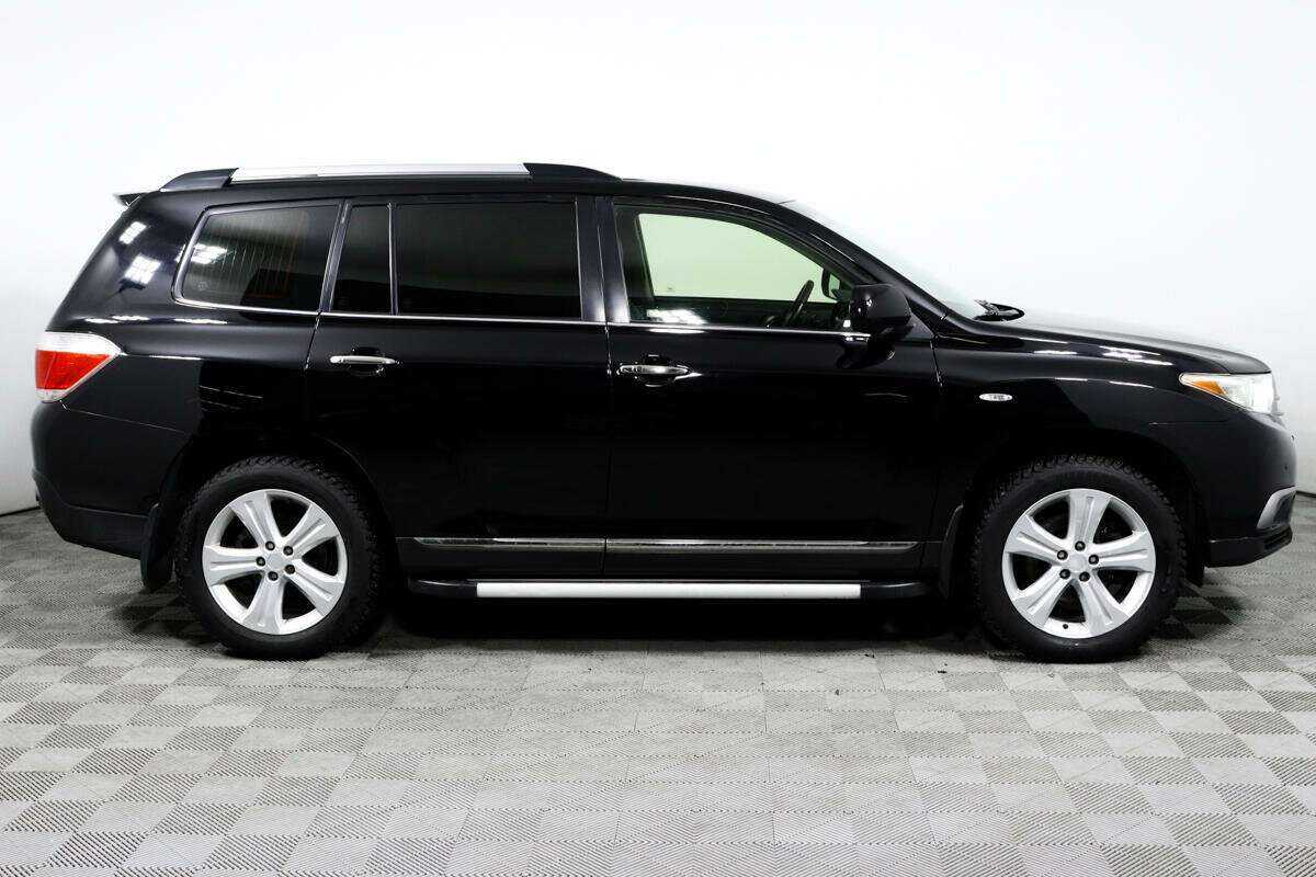 Toyota Highlander с пробегом — 2012 год. Фото: #3