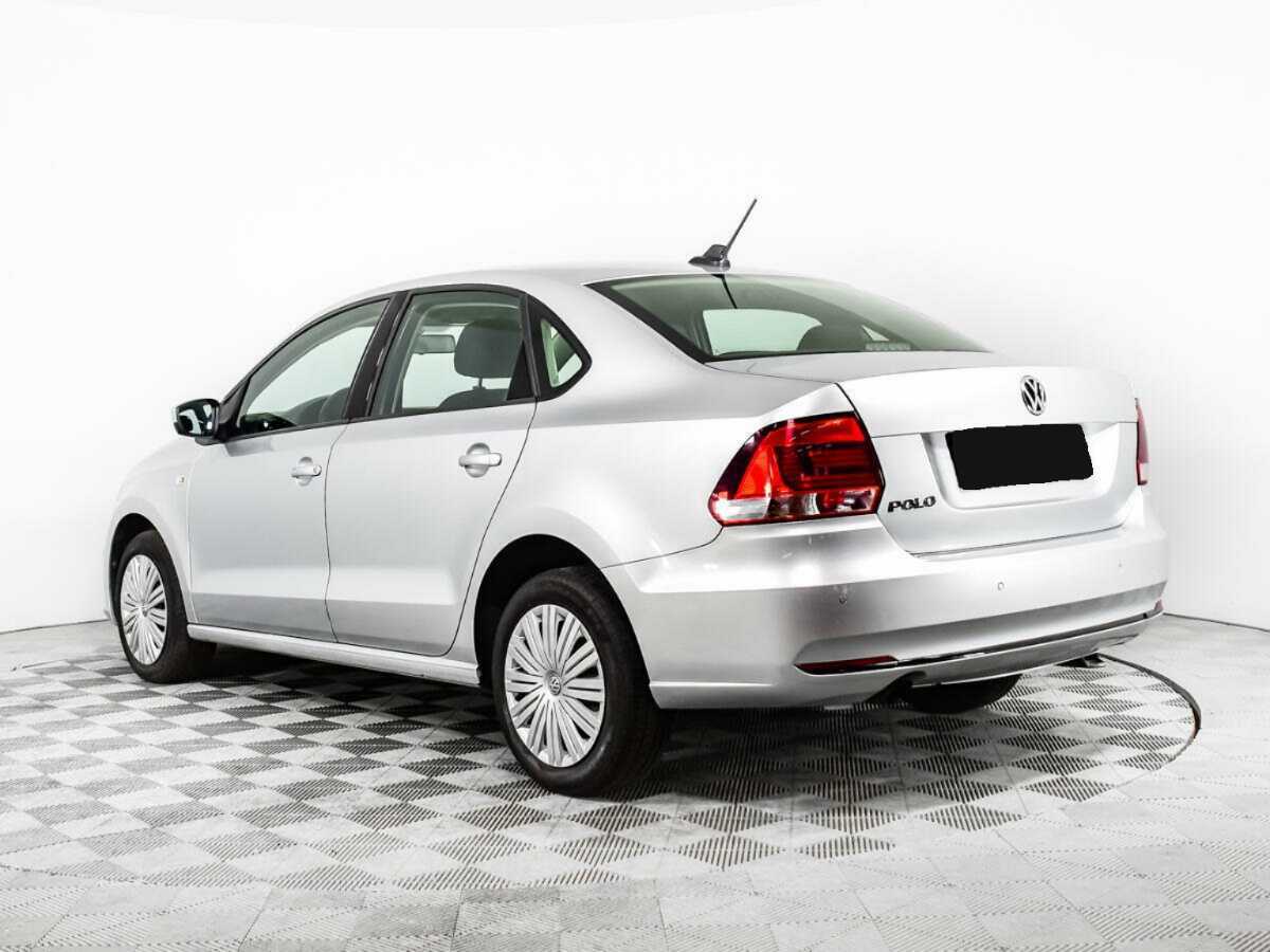 Volkswagen Polo с пробегом — 2017 год. Фото: #6