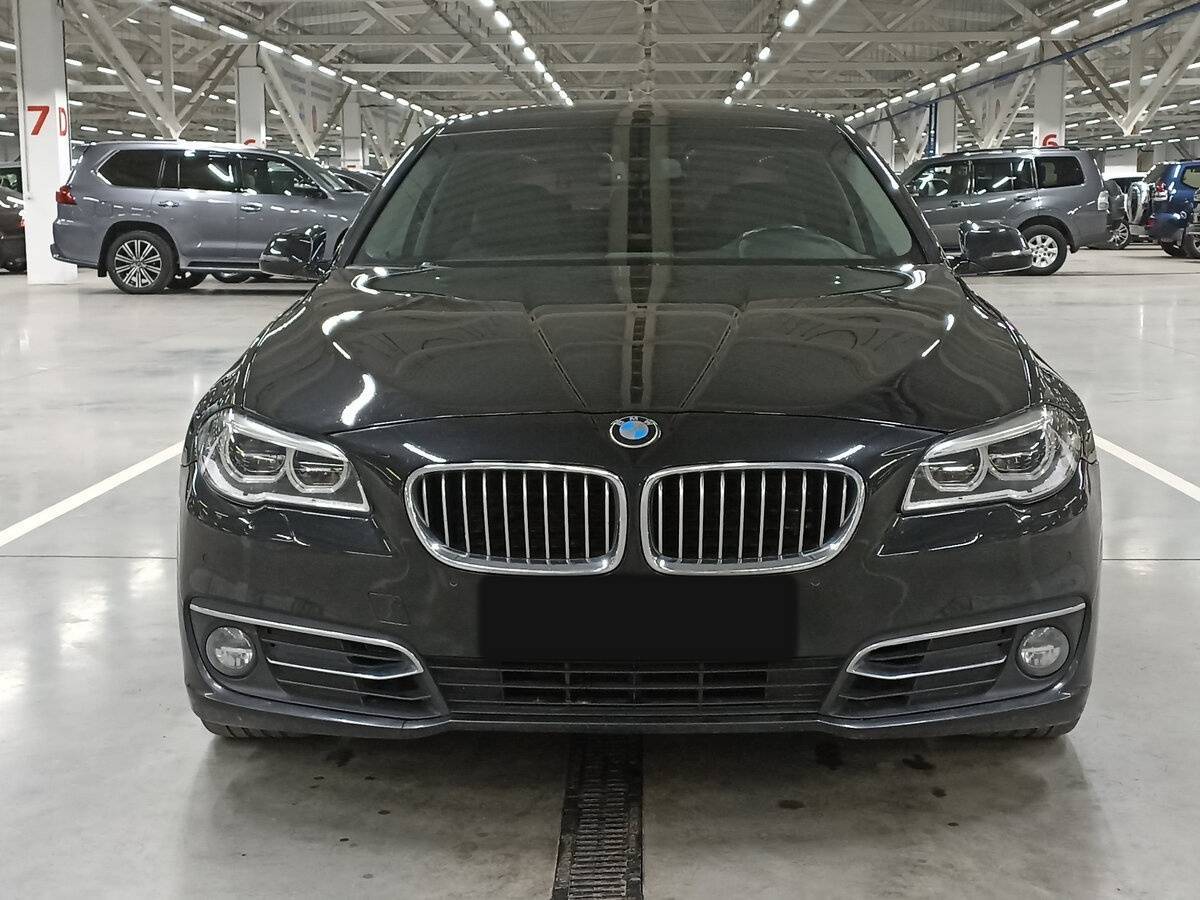 BMW 5 серии с пробегом — 2016 год. Фото: #1