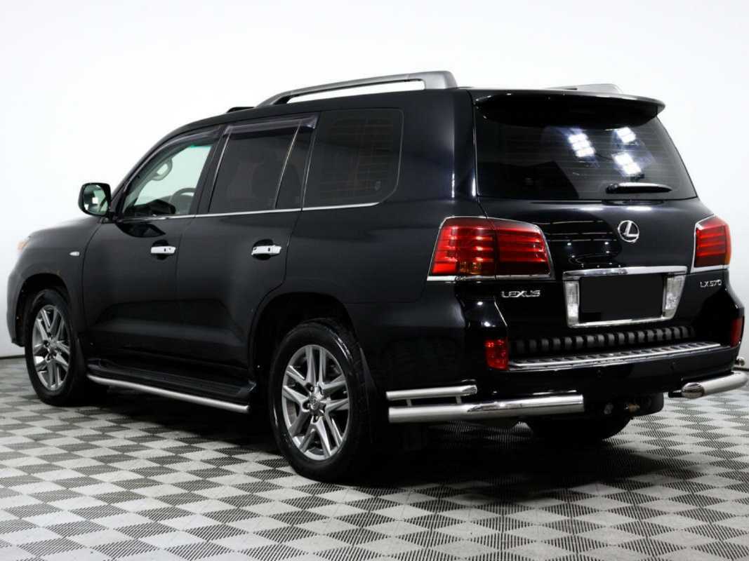 Lexus LX с пробегом — 2009 год. Фото: #6