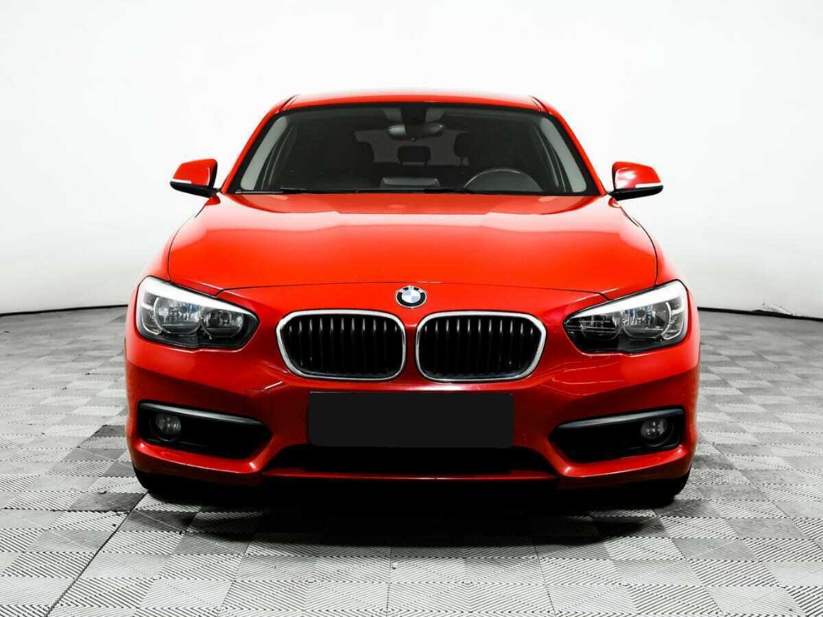 BMW 1 серии с пробегом — 2016 год. Фото: #1