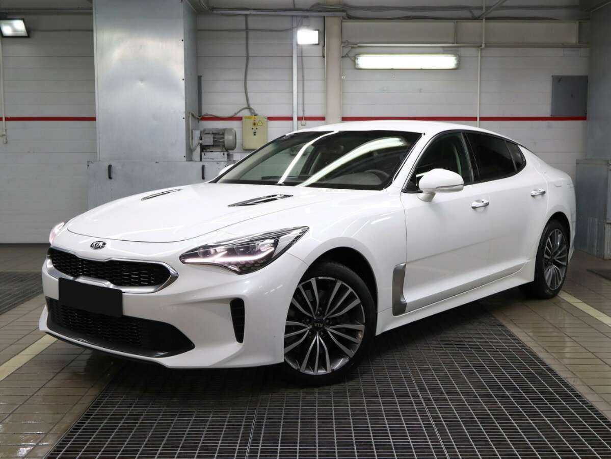 Kia Stinger с пробегом — 2018 год. Посмотреть фото