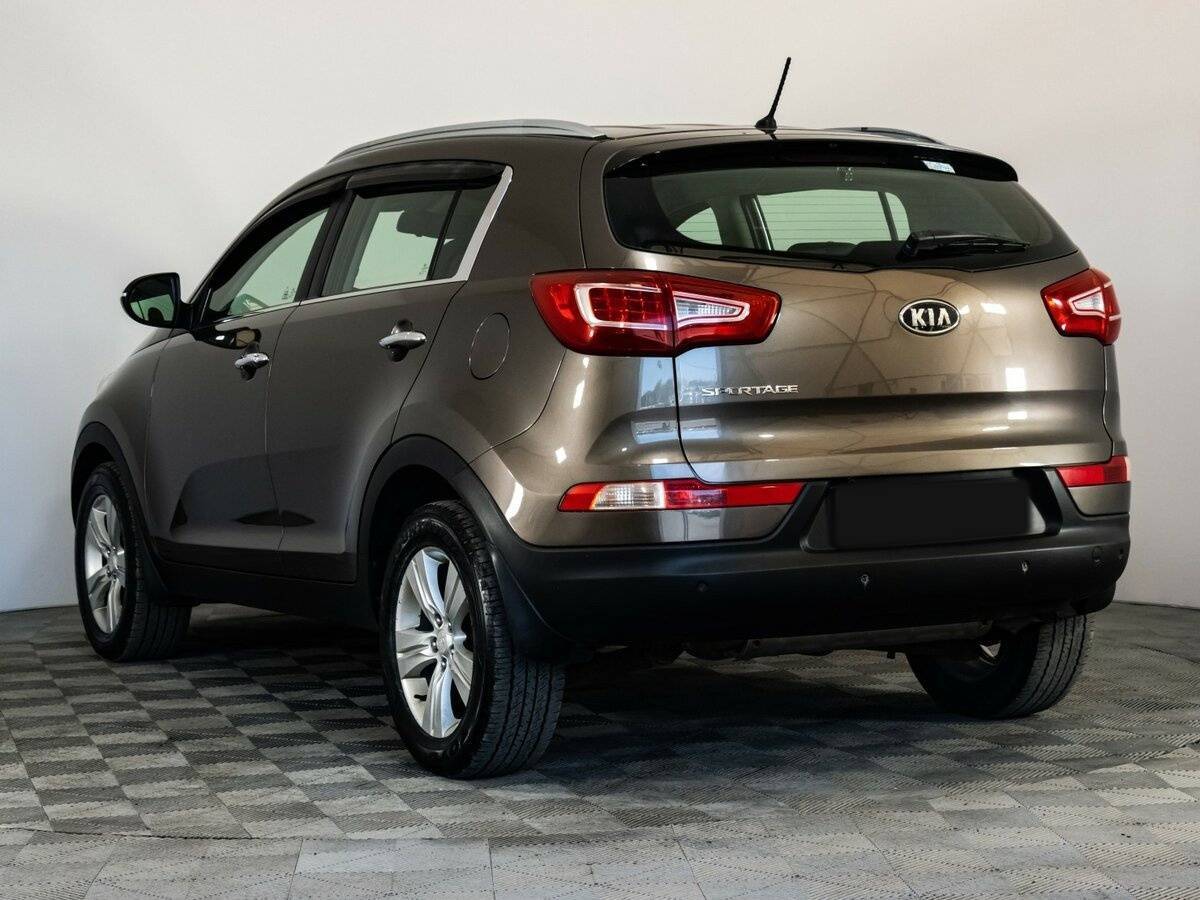 Kia Sportage с пробегом — 2010 год. Фото: #5