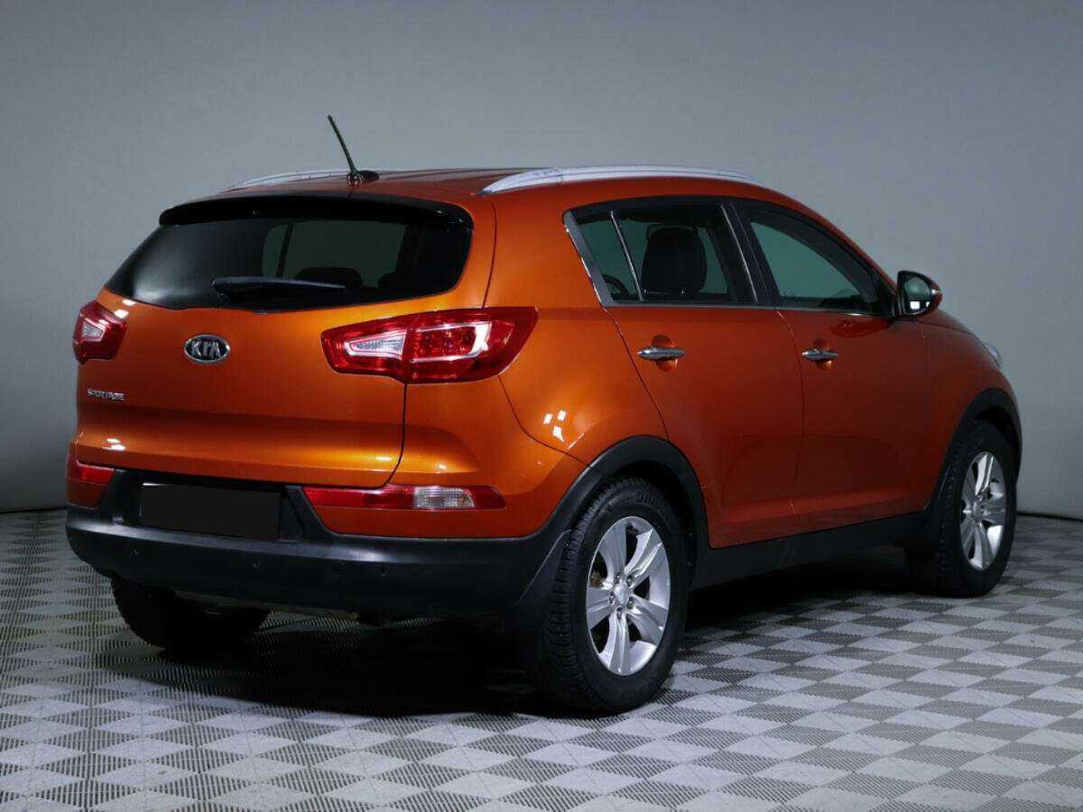 Kia Sportage с пробегом — 2011 год. Фото: #3