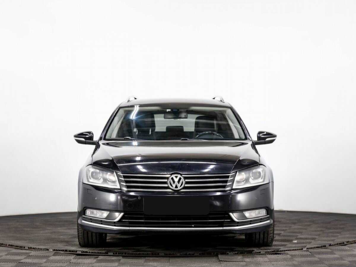 Volkswagen Passat с пробегом — 2012 год. Фото: #1