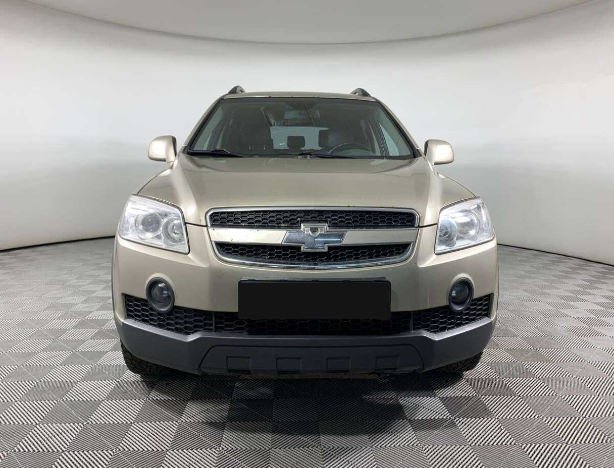 Chevrolet Captiva с пробегом — 2009 год. Фото: #1