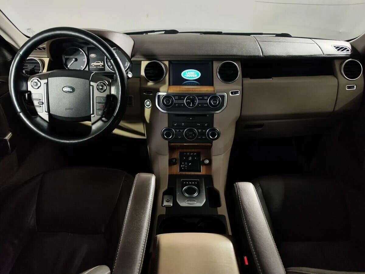 Land Rover Discovery с пробегом — 2014 год. Фото: #10