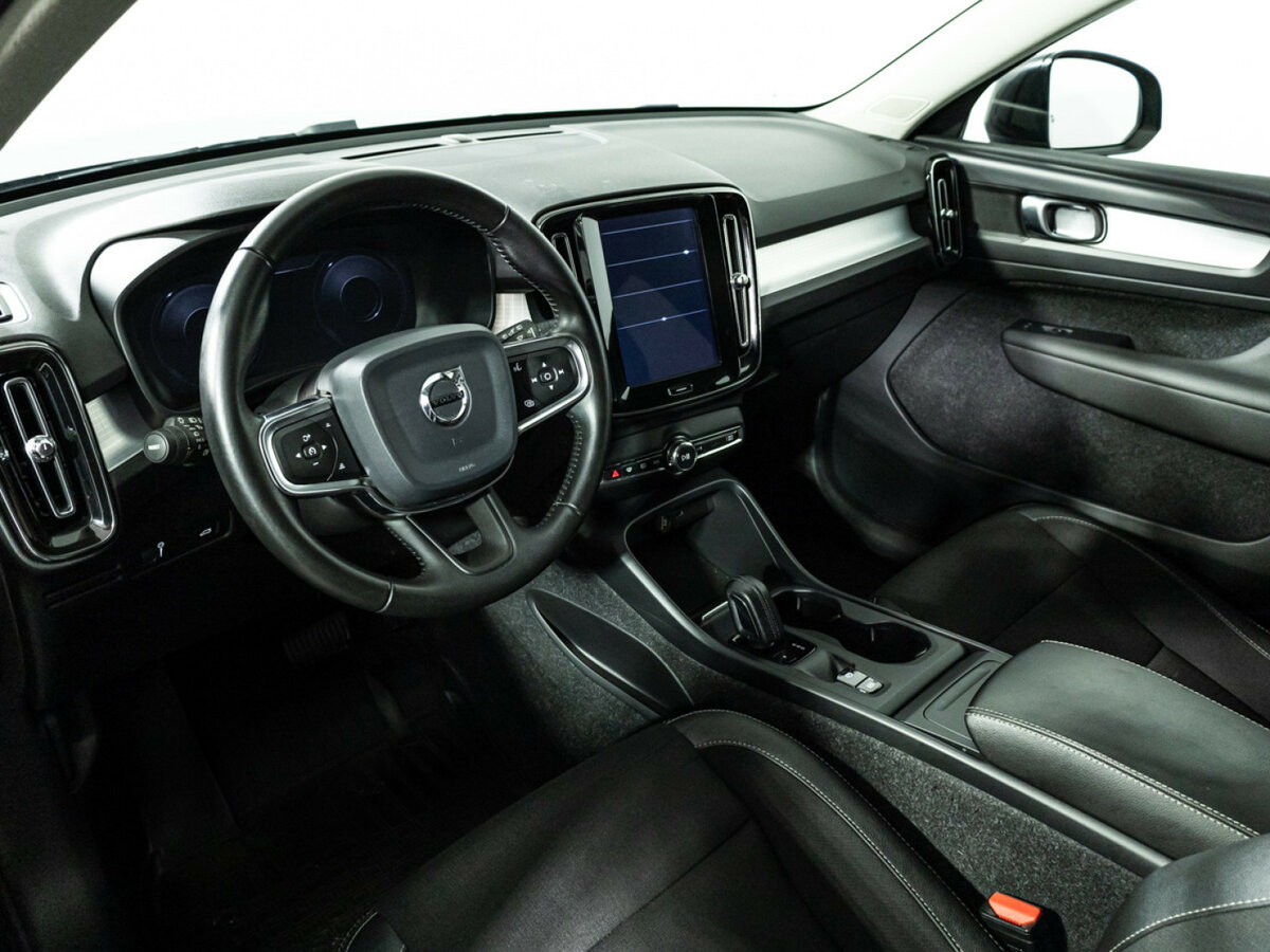 Volvo XC40 с пробегом — 2019 год. Фото: #10