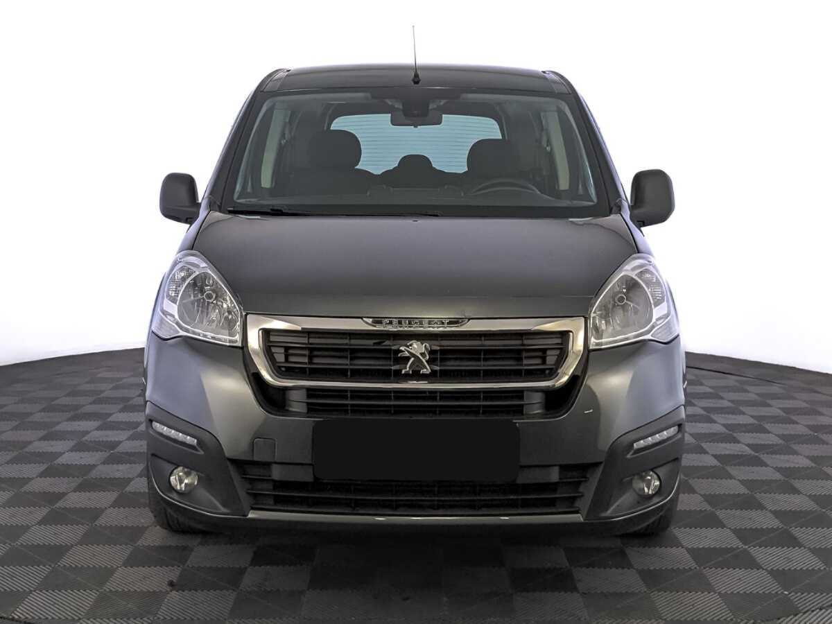 Peugeot Partner с пробегом — 2022 год. Фото: #1