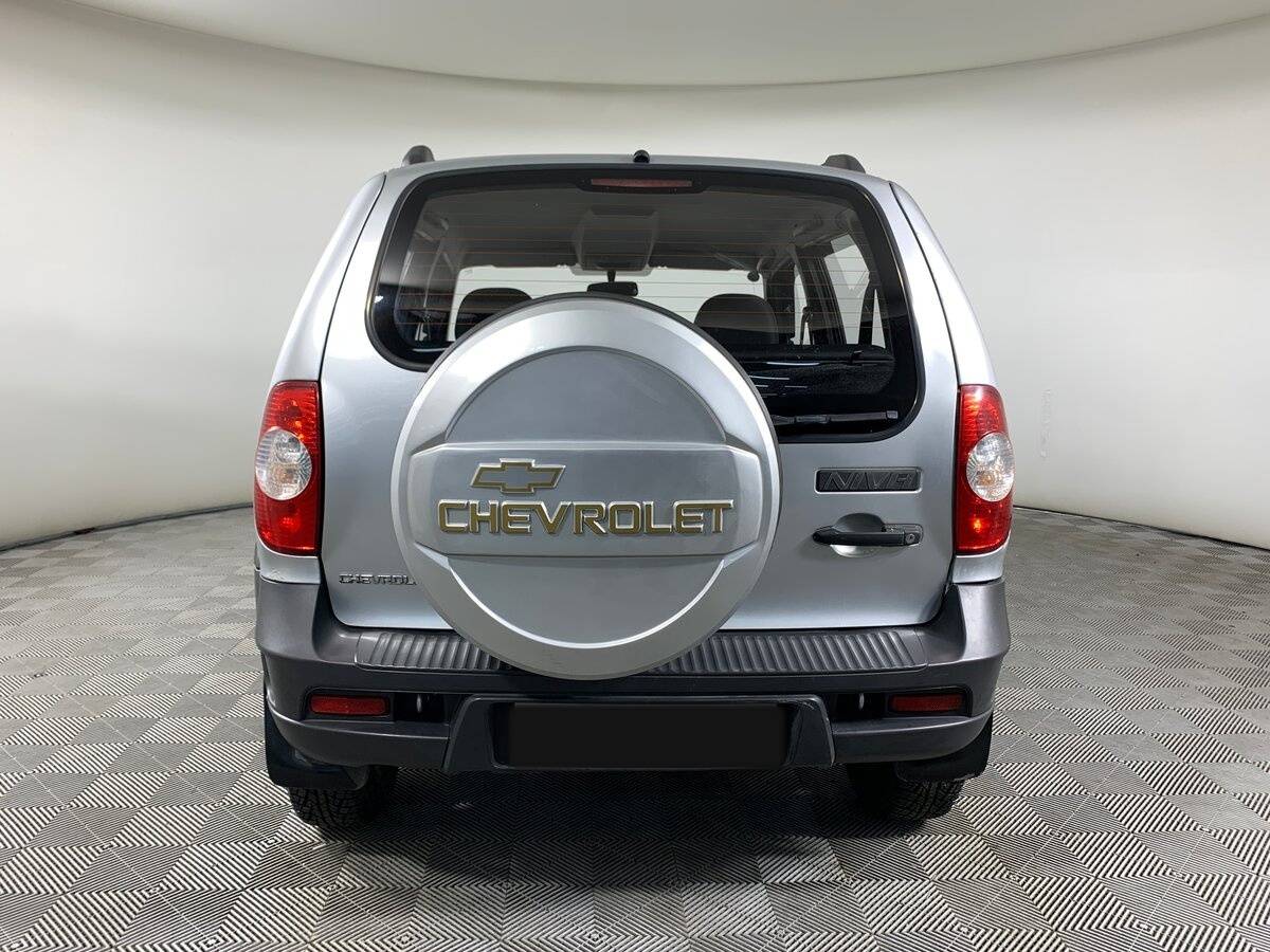 Chevrolet Niva с пробегом — 2011 год. Фото: #5