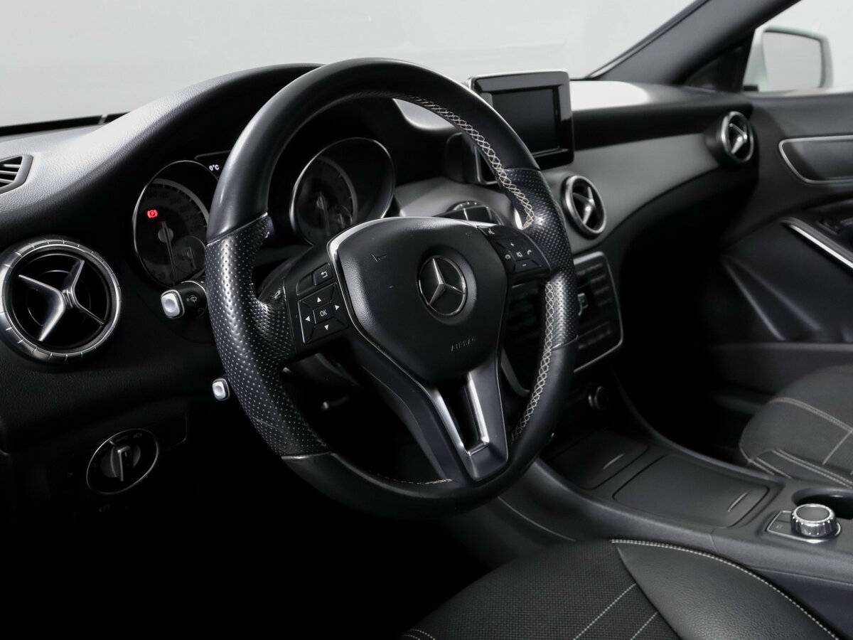 Mercedes-Benz CLA с пробегом — 2014 год. Фото: #11