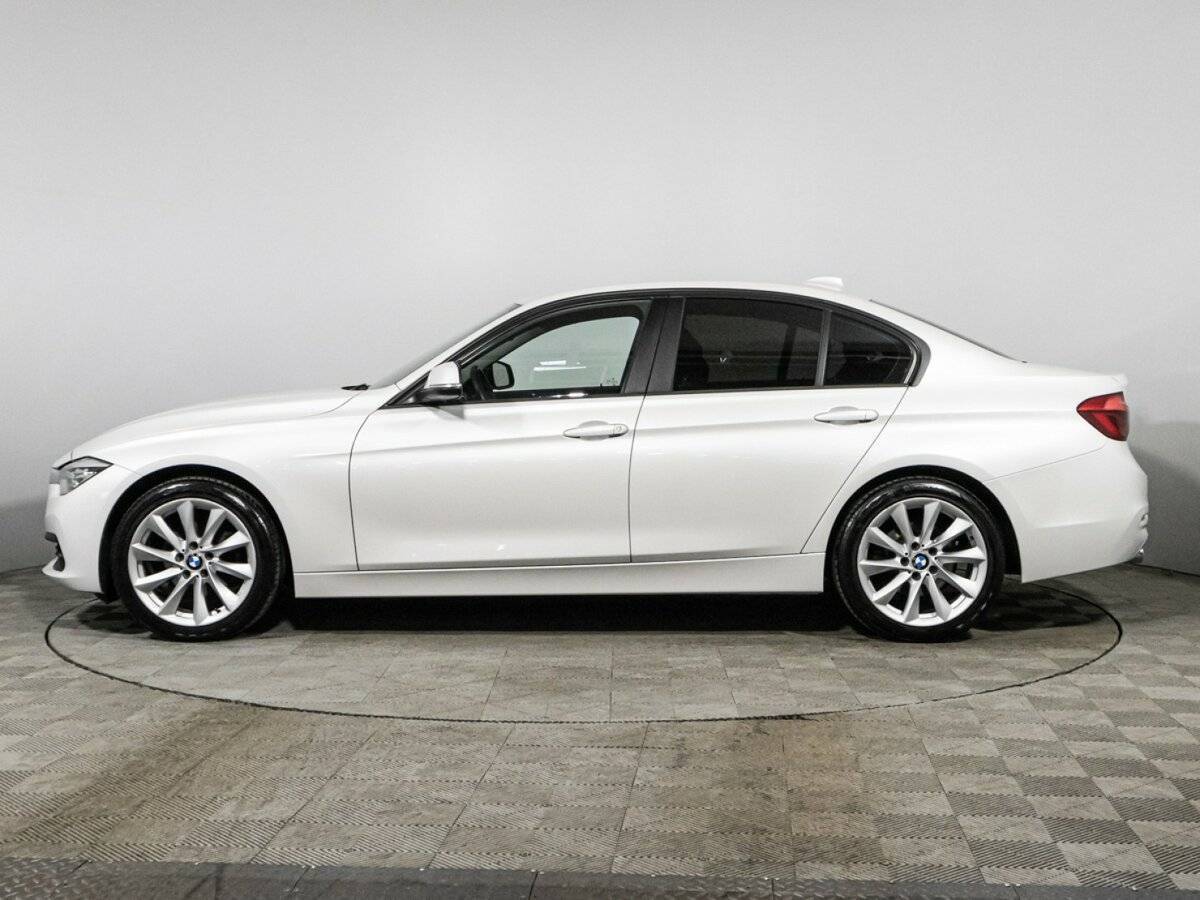 BMW 3 серии с пробегом — 2017 год. Фото: #7