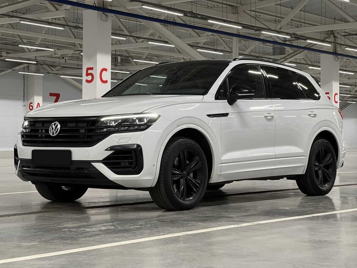 Volkswagen Touareg с пробегом — 2018 год. Фото: #0