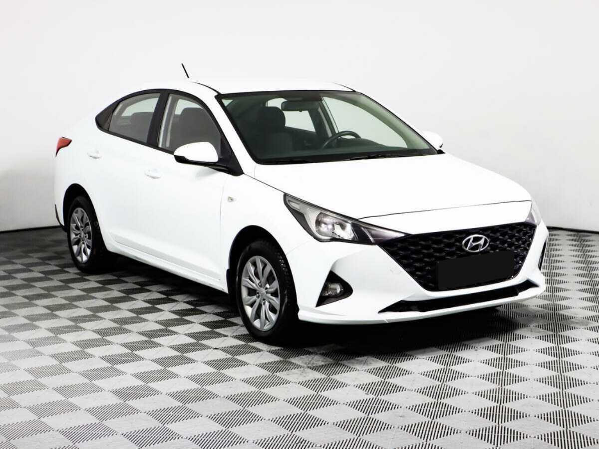 Hyundai Solaris с пробегом — 2020 год. Фото: #2