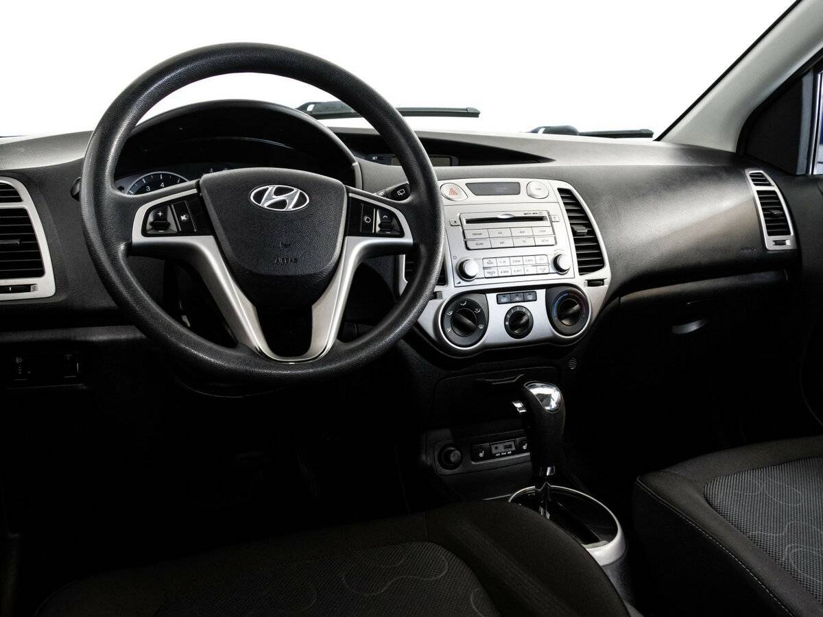 Hyundai i20 с пробегом — 2010 год. Фото: #9