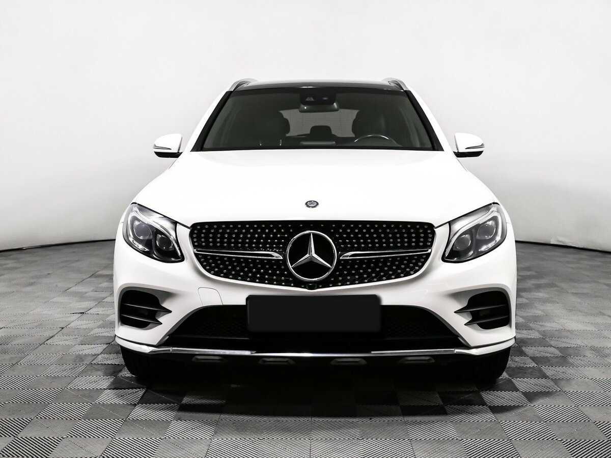 Mercedes-Benz GLC с пробегом — 2015 год. Фото: #1