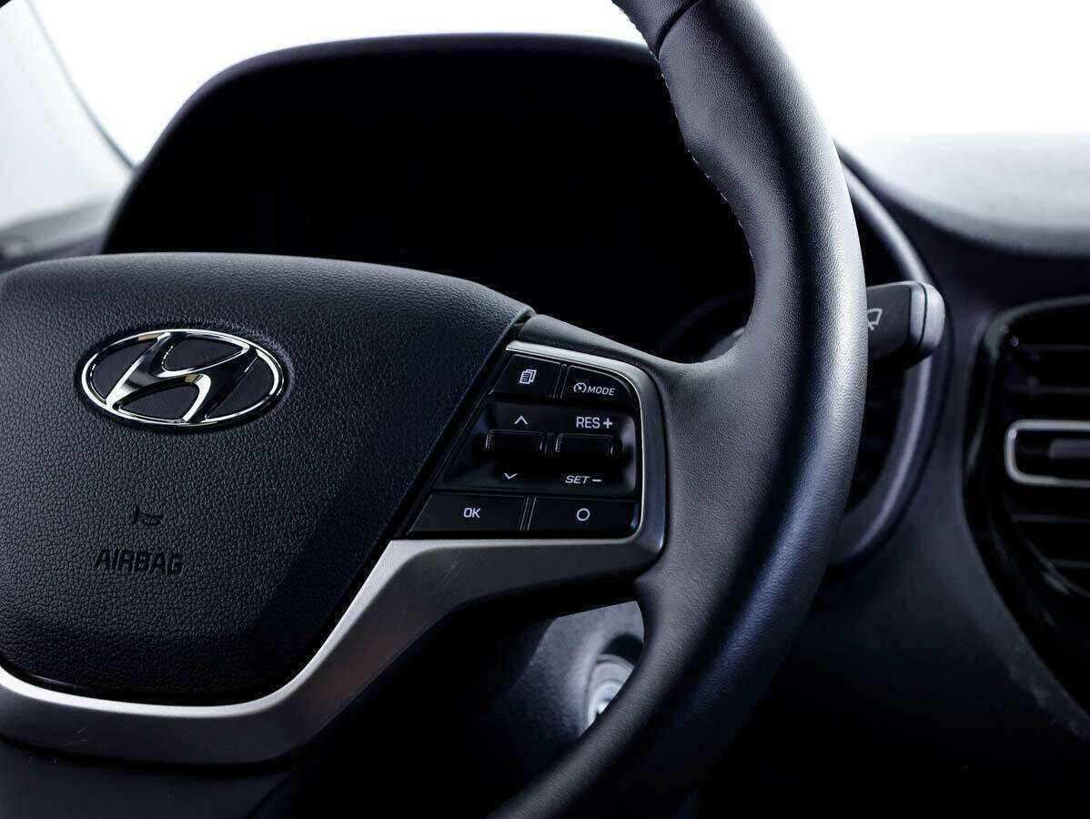 Hyundai Solaris с пробегом — 2020 год. Фото: #19