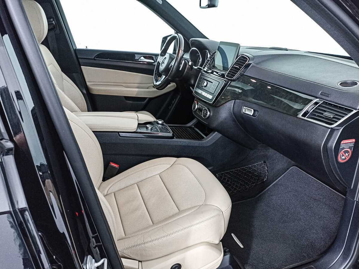 Mercedes-Benz GLS с пробегом — 2017 год. Фото: #8