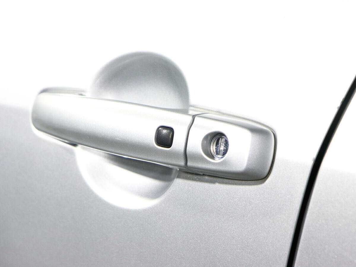 Suzuki Swift с пробегом — 2011 год. Фото: #14