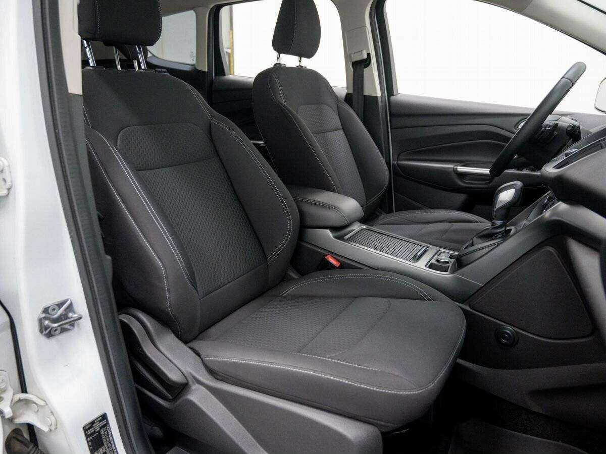 Ford Kuga с пробегом — 2017 год. Фото: #8