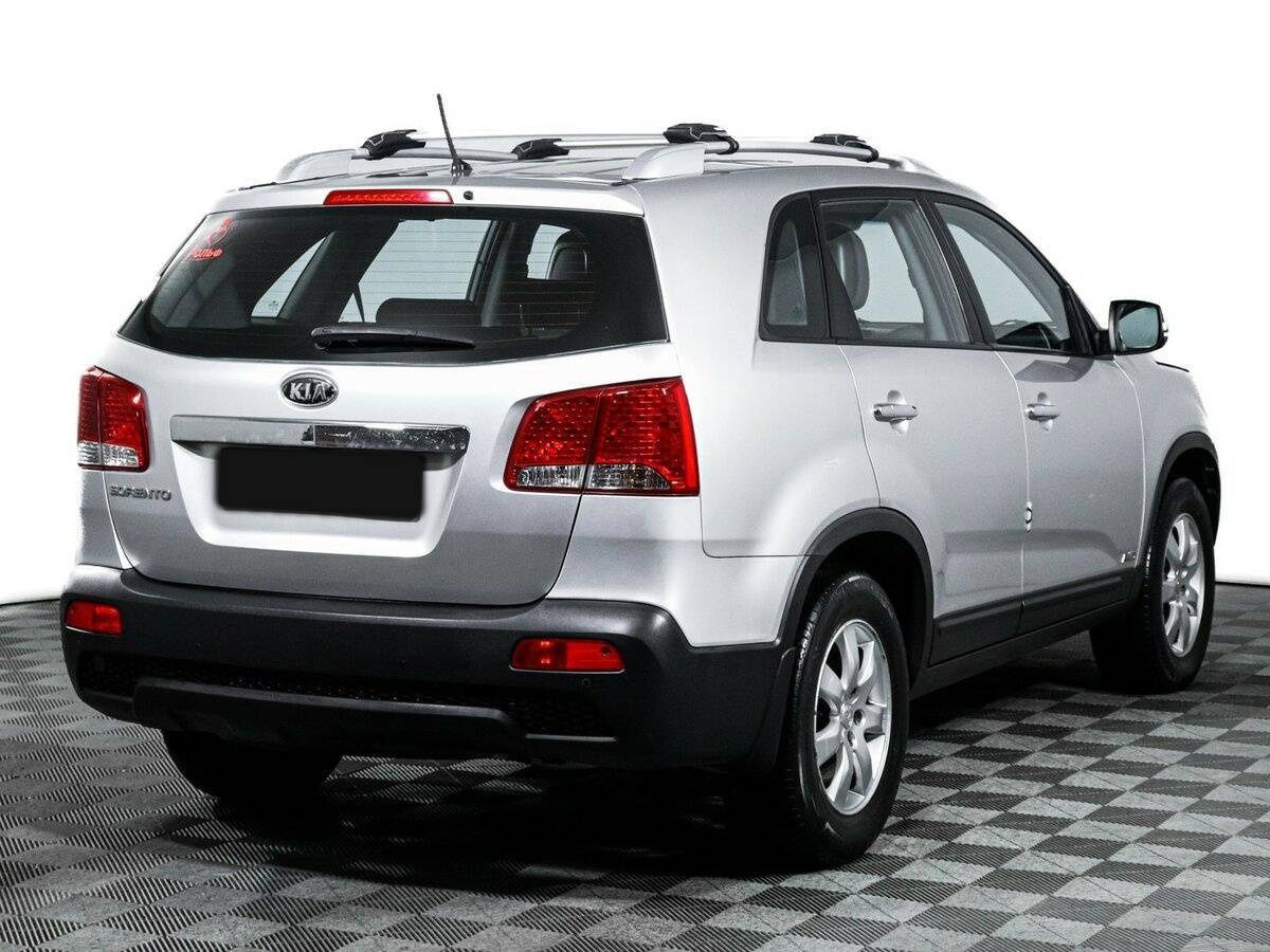 Kia Sorento с пробегом — 2011 год. Фото: #4