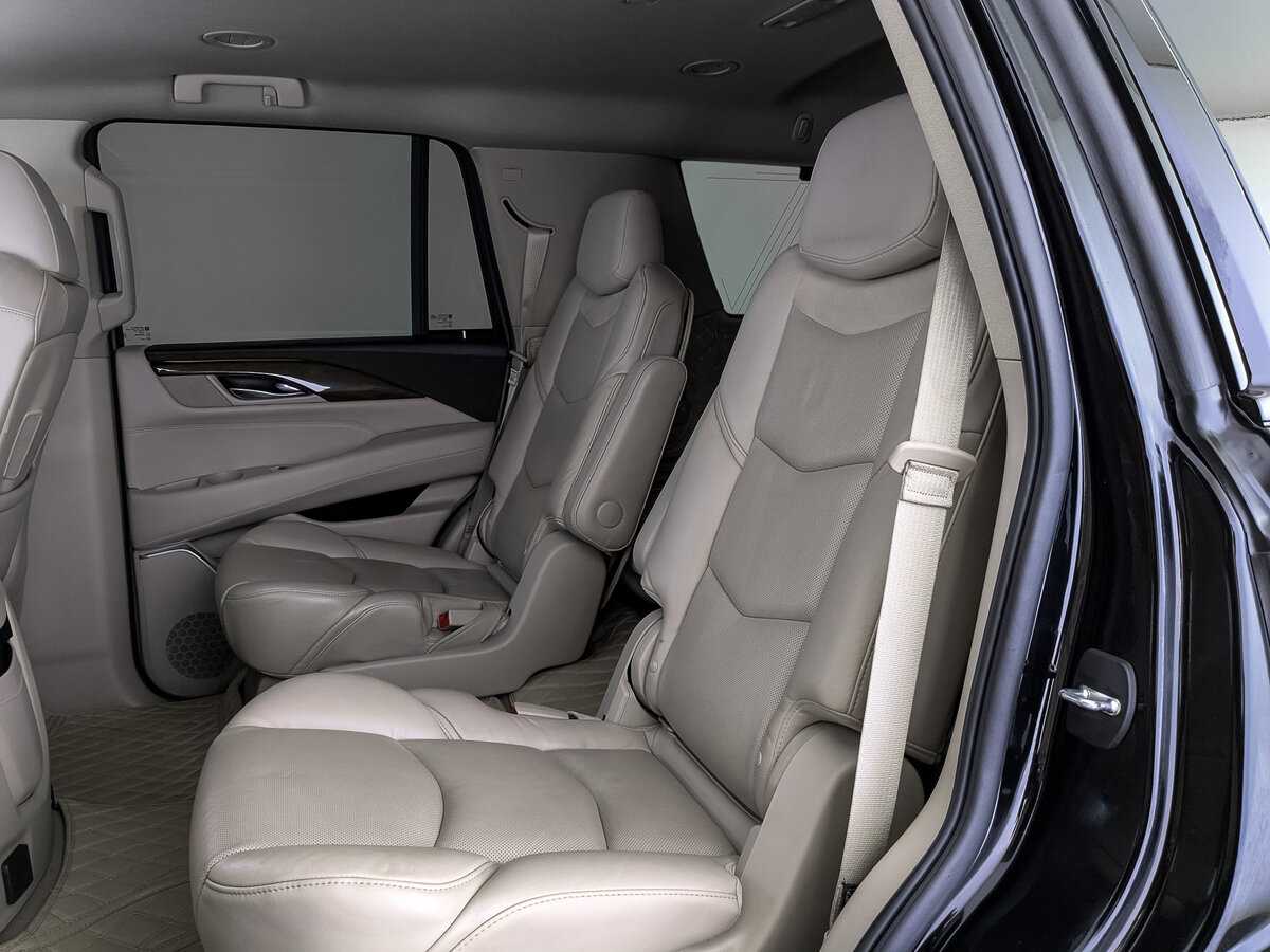 Cadillac Escalade с пробегом — 2019 год. Фото: #17