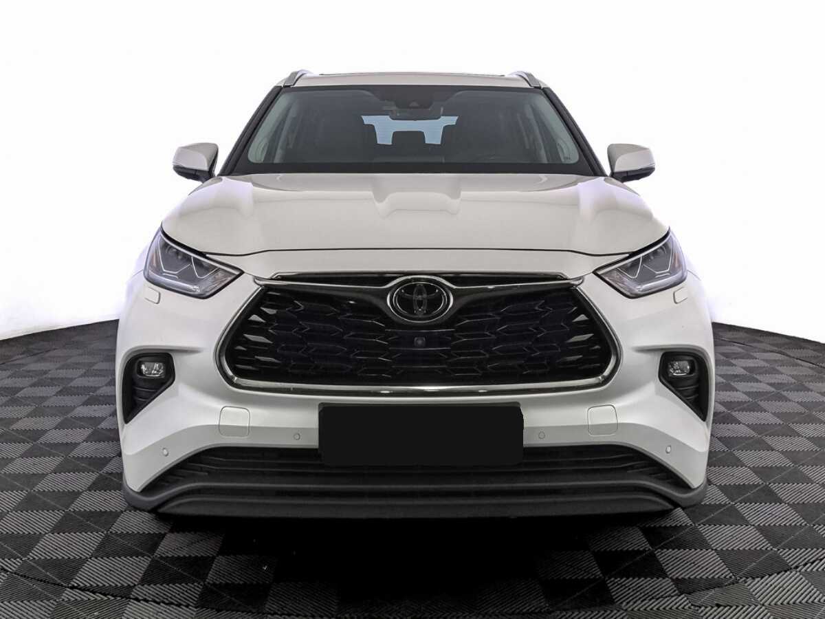 Toyota Highlander с пробегом — 2020 год. Фото: #1