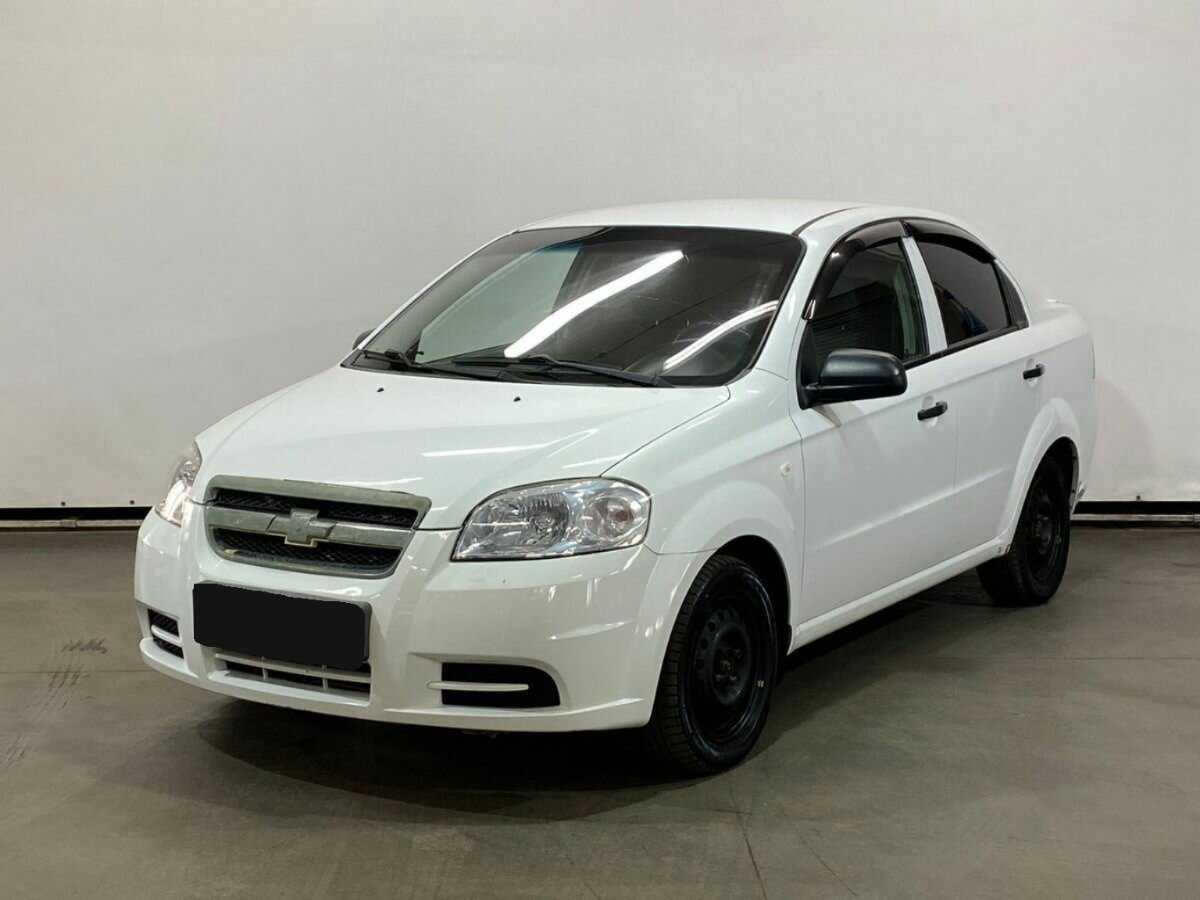 Chevrolet Aveo с пробегом — 2011 год. Фото: #0
