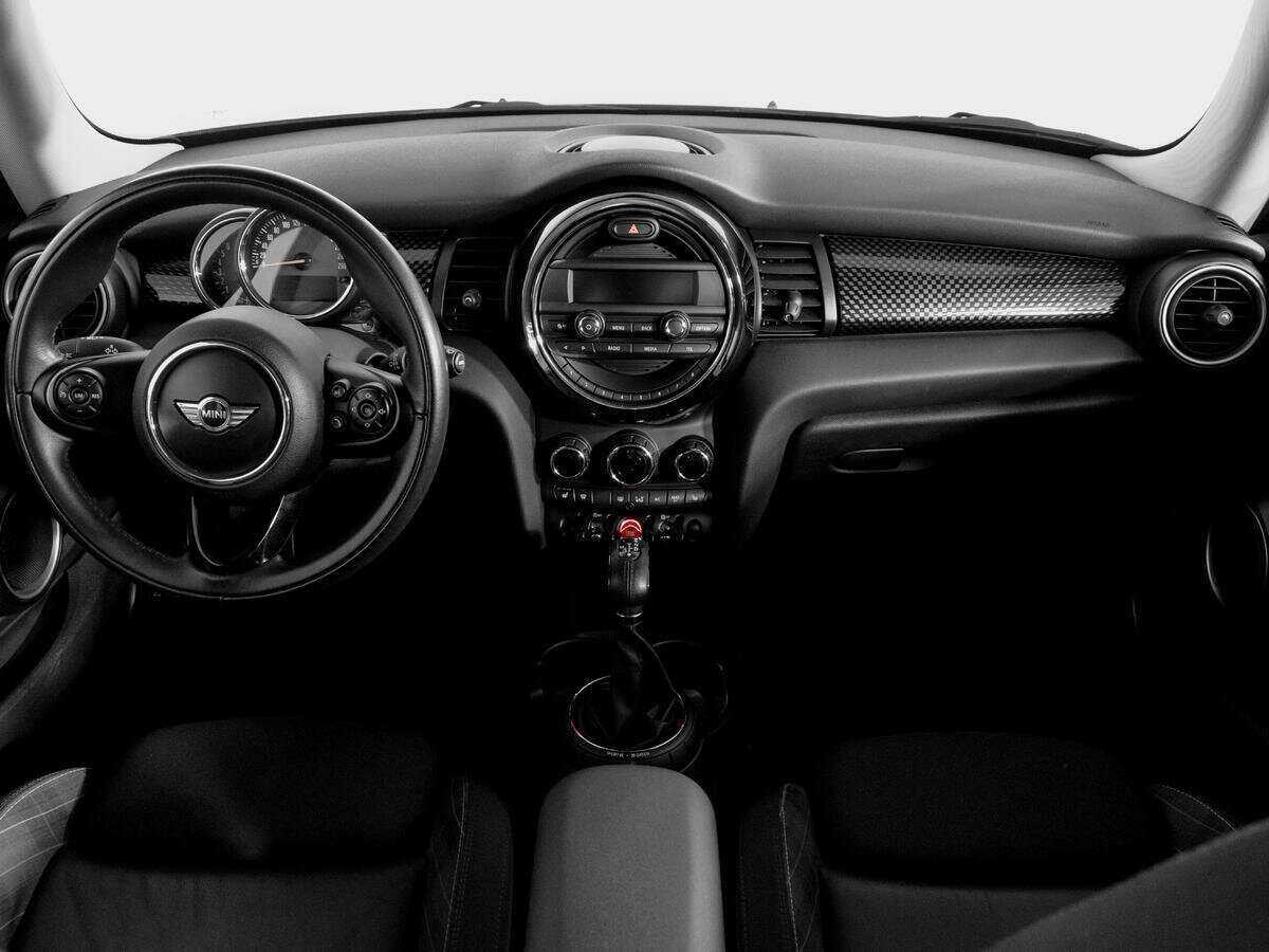 Mini Hatch с пробегом — 2014 год. Фото: #11