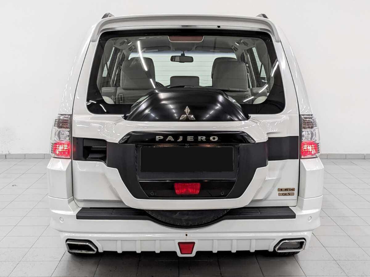 Mitsubishi Pajero с пробегом — 2019 год. Фото: #5
