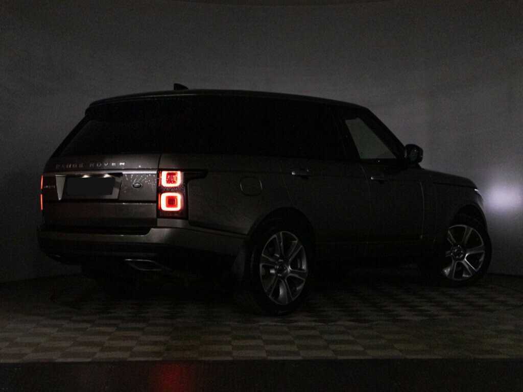Land Rover Range Rover с пробегом — 2018 год. Фото: #31