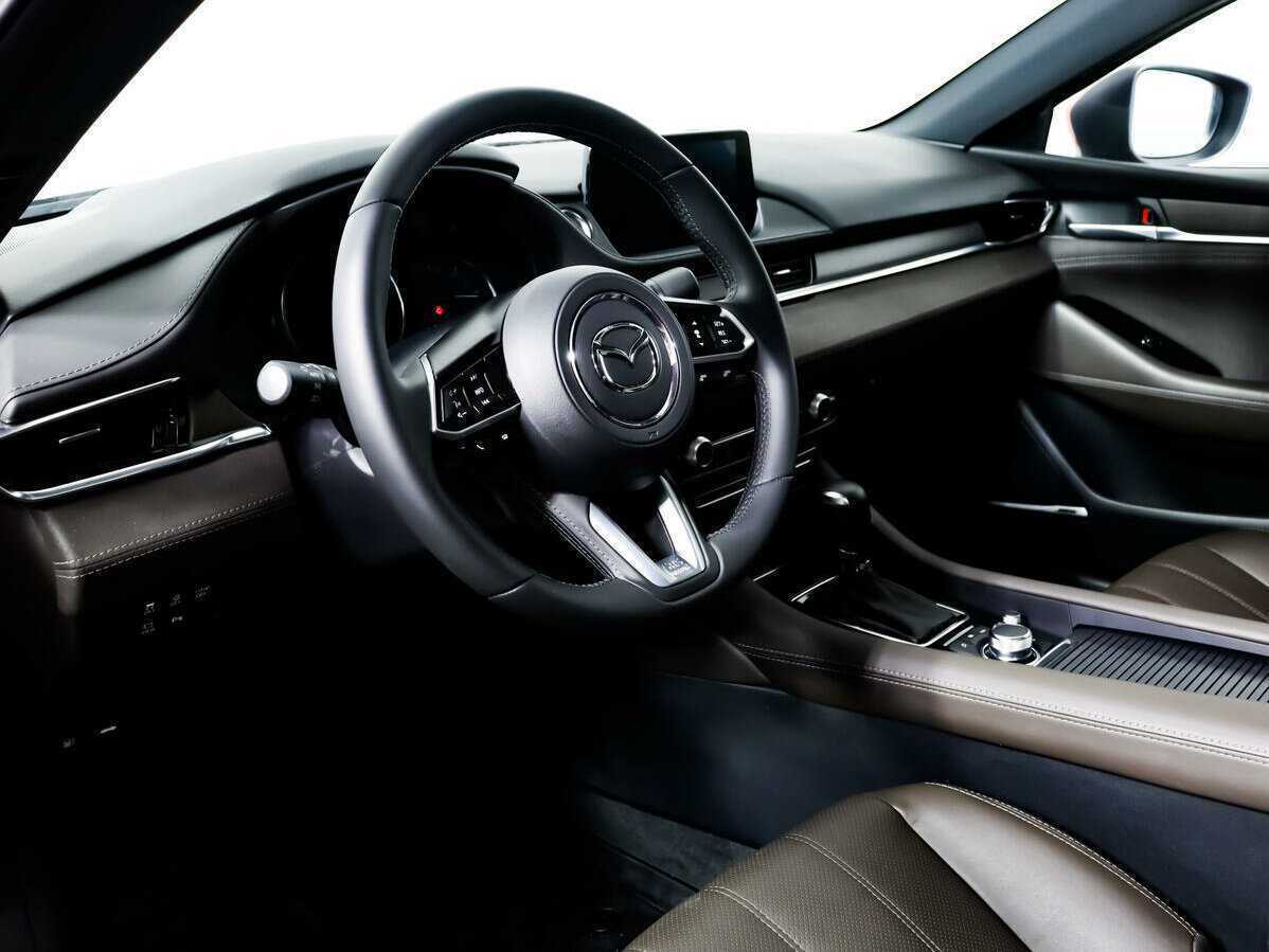 Mazda 6 с пробегом — 2023 год. Фото: #12
